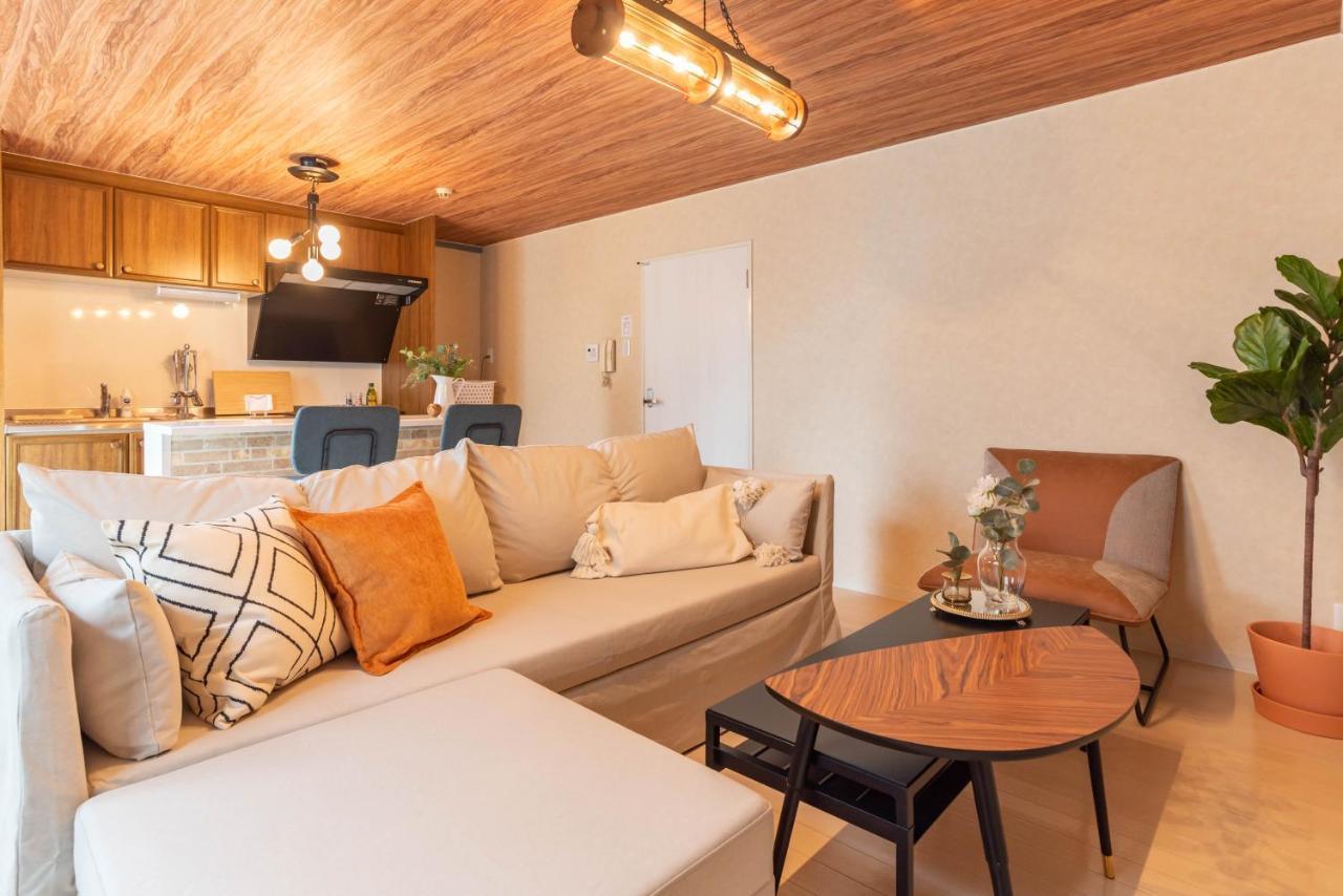 Bijou Suites Vogue Осака Екстериор снимка